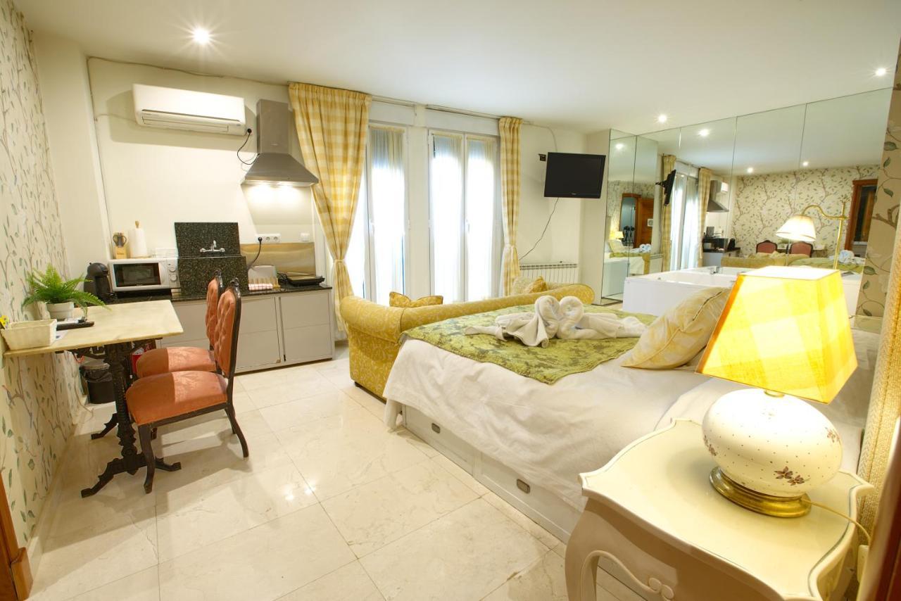 Apartamentos Chvictoria クエンカ エクステリア 写真
