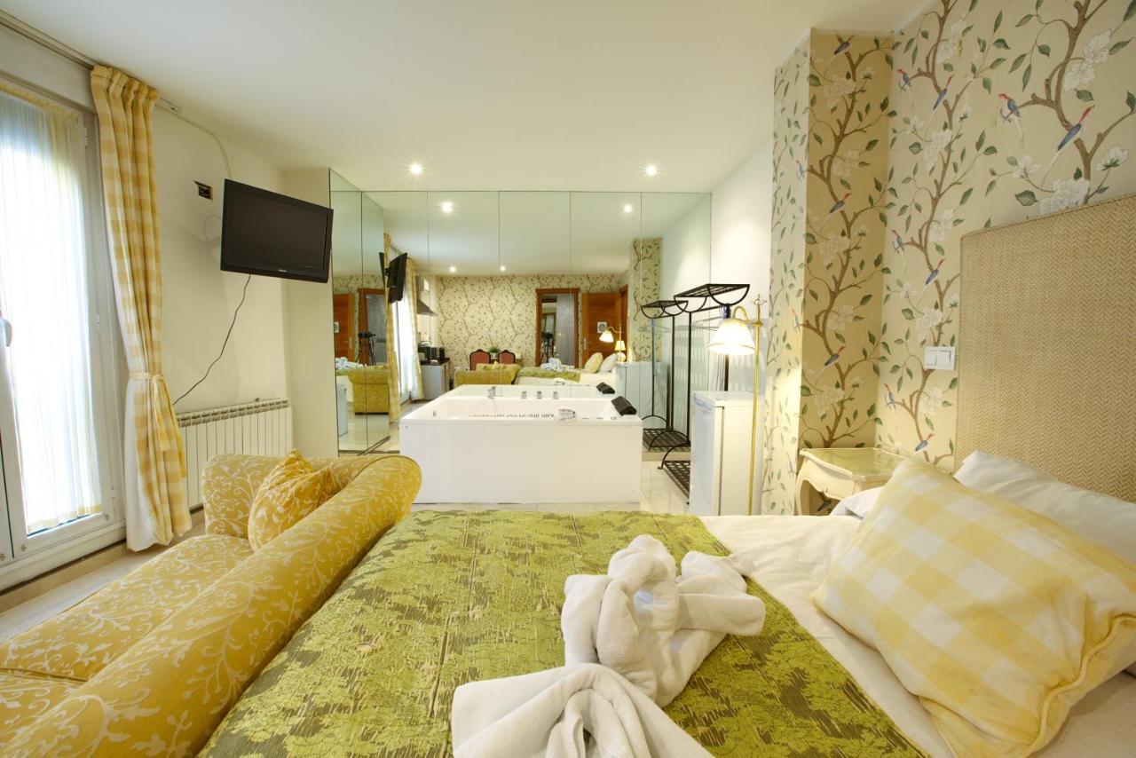Apartamentos Chvictoria クエンカ エクステリア 写真