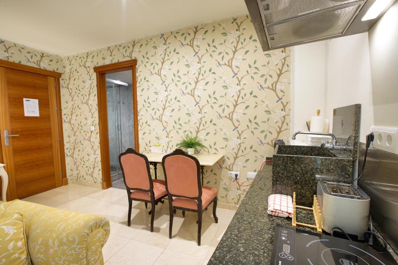Apartamentos Chvictoria クエンカ エクステリア 写真