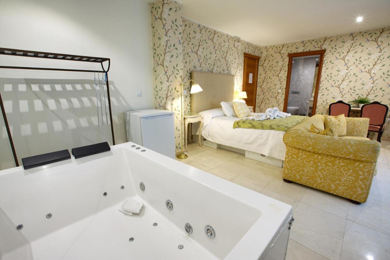 Apartamentos Chvictoria クエンカ エクステリア 写真